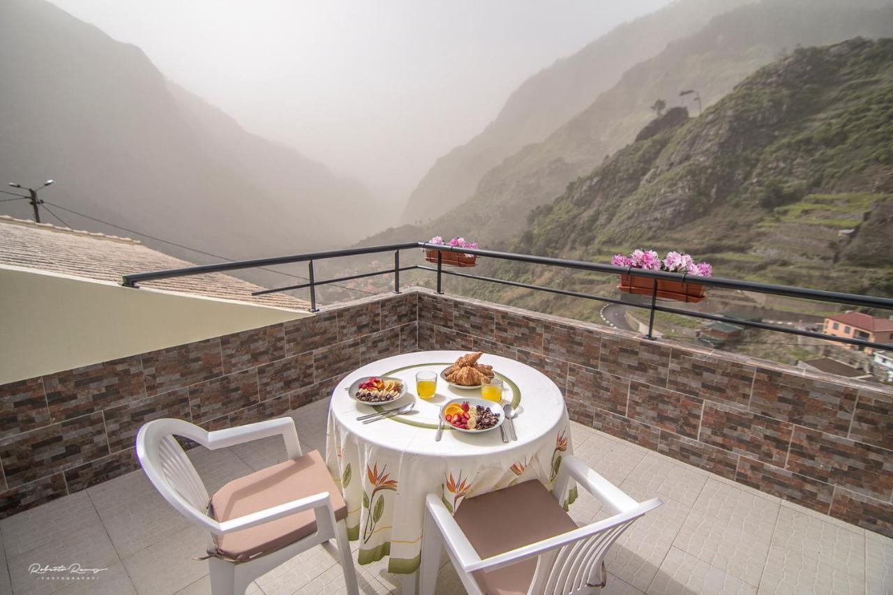 Green Valley House Madeira Ribeira Brava Exteriör bild