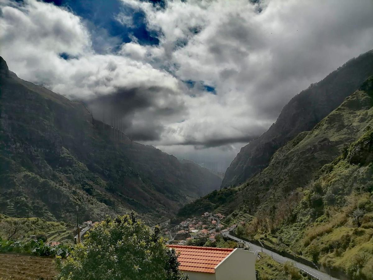 Green Valley House Madeira Ribeira Brava Exteriör bild